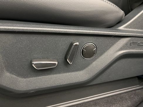 New 2025 Ford F150 Lariat w/ Equipment Group 502A High image 28