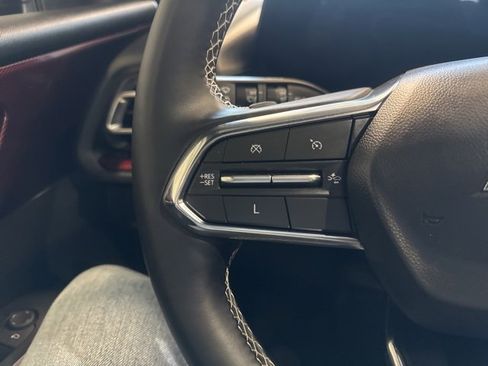 Used 2024 Chevrolet Traverse Z71 image 27