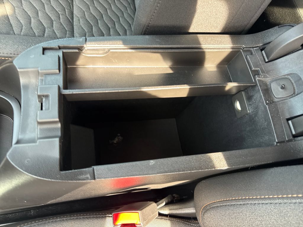 Used 2021 Chevrolet Equinox LT AWD/4WD image 26