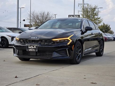 New 2025 Kia K5 LXS image 2