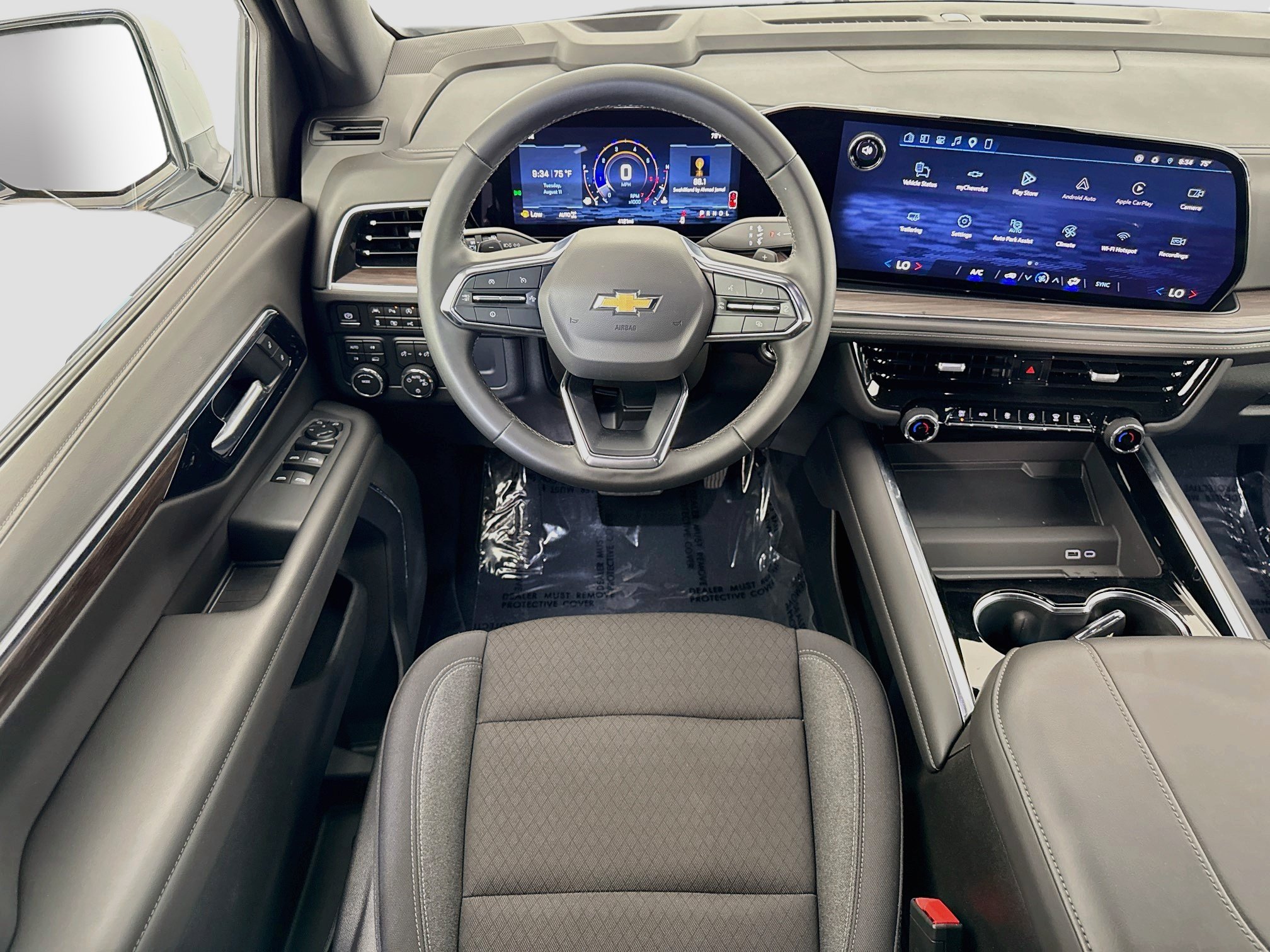 Used 2026 Chevrolet Suburban LS AWD/4WD image 23