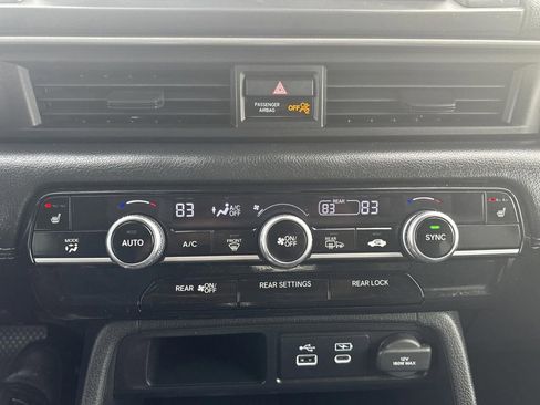 Used 2025 Honda Pilot EX-L image 19