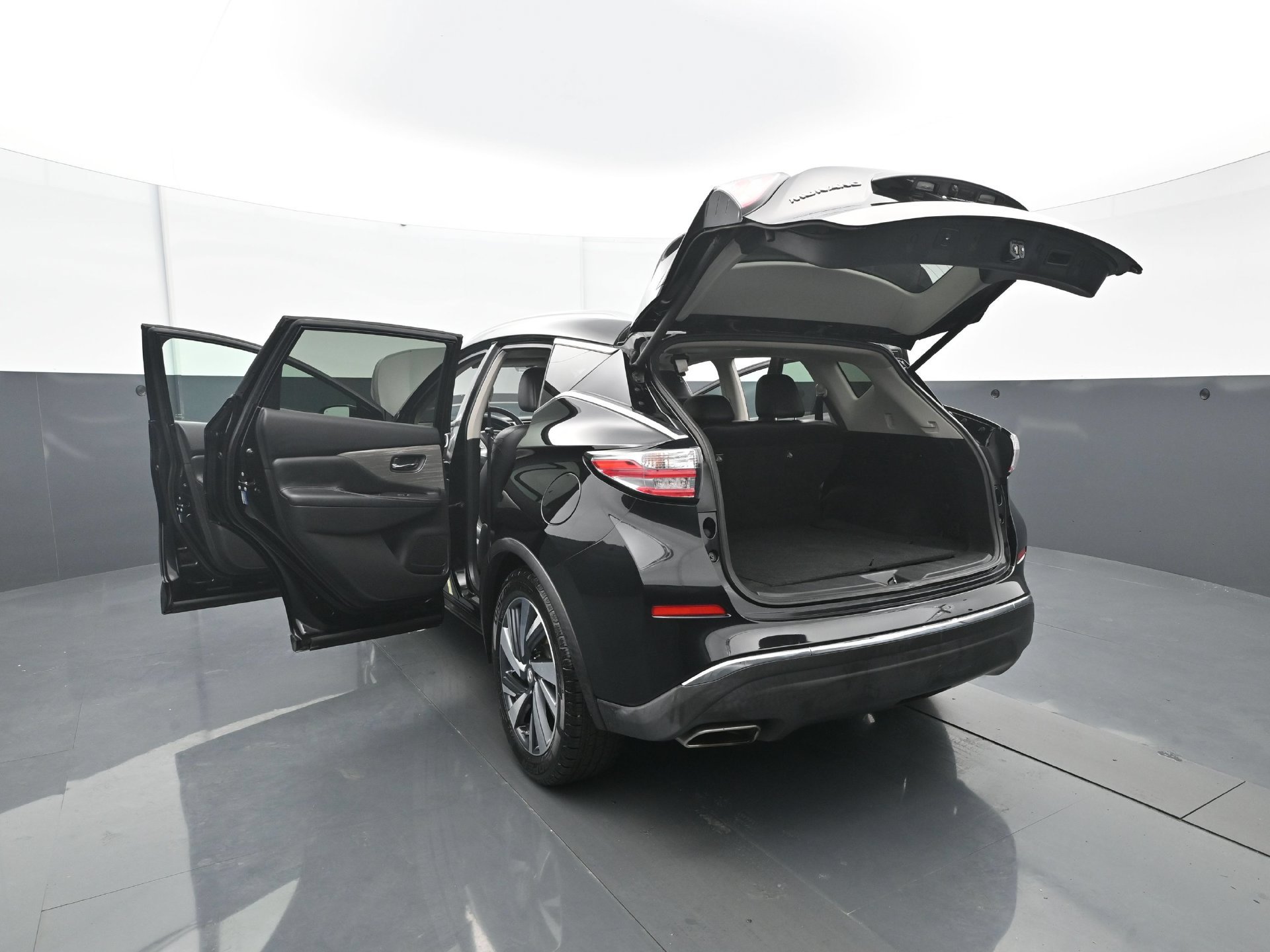 Used 2015 Nissan Murano Platinum w/ Platinum Technology Package AWD/4WD image 39