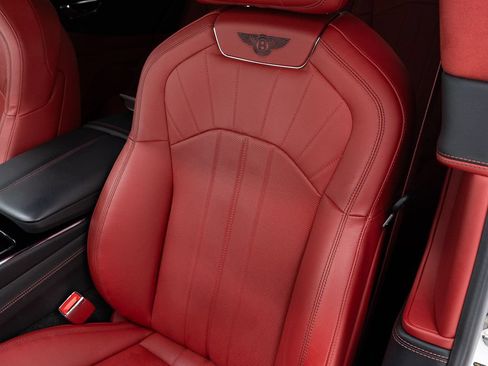 Certified 2024 Bentley Flying Spur W12 AWD/4WD image 19