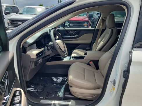 Used 2024 Lincoln Corsair FWD image 19