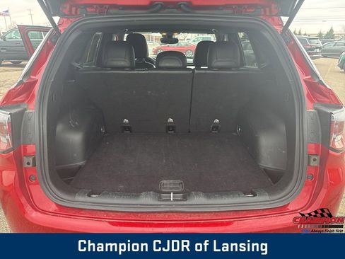 Used 2025 Jeep Compass Limited image 15