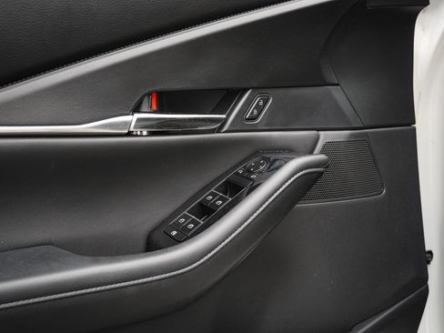 Certified 2023 MAZDA CX-30 AWD 2.5 S w/ Preferred Package image 15