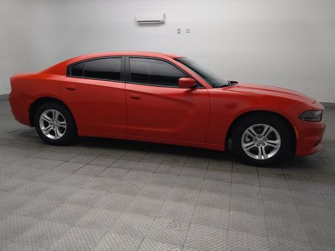Used 2022 Dodge Charger SXT RWD image 11