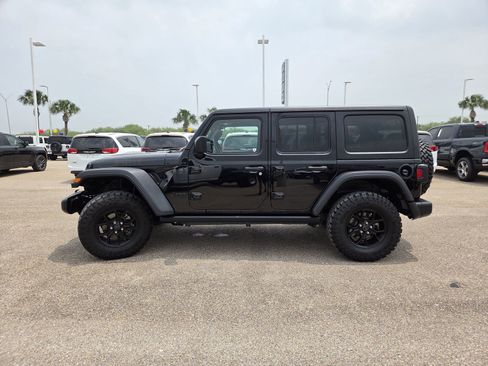 Used 2025 Jeep Wrangler Unlimited Sport AWD/4WD image 4