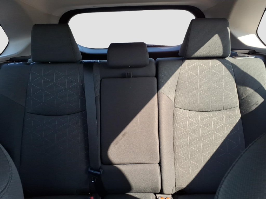 Used 2023 Toyota RAV4 XLE FWD image 17
