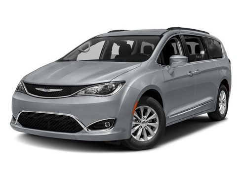 Used 2017 Chrysler Pacifica Limited FWD image 4