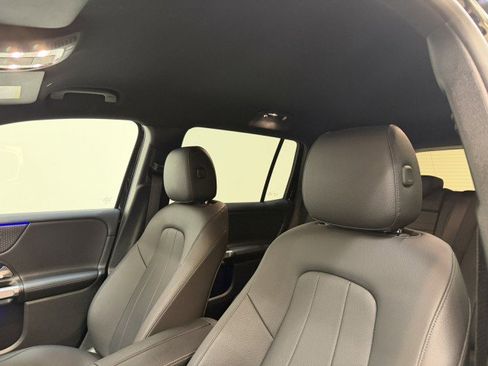 Certified 2025 Mercedes-Benz GLB 250 image 21