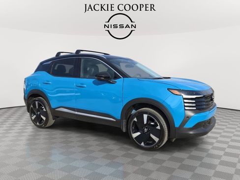 New 2026 Nissan Kicks SR w/ Cold Weather Package AWD/4WD image 7