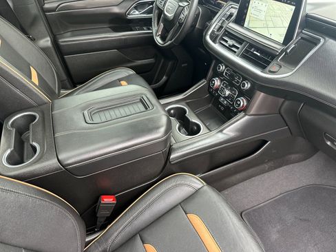 Used 2023 GMC Yukon XL AT4 image 19