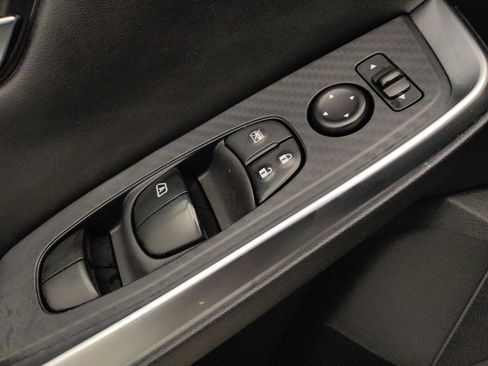 Used 2020 Nissan Sentra SR image 27