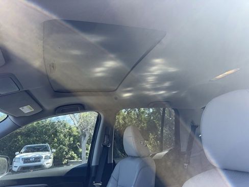 Used 2023 Honda Ridgeline RTL image 11