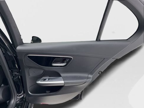 Used 2023 Mercedes-Benz C 300 Sedan image 28