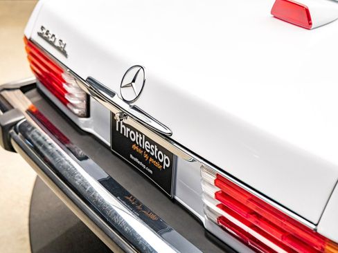 Used 1987 Mercedes-Benz 560 SL image 32