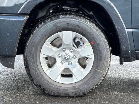 New 2026 RAM 1500 4x4 Crew Cab image 23