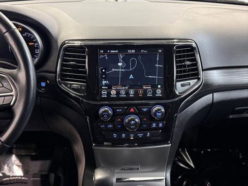 Certified 2022 Jeep Grand Cherokee Laredo X image 25