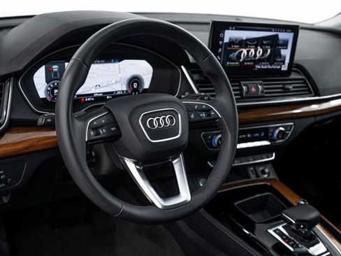 Used 2023 Audi Q5 2.0T Premium Plus AWD/4WD image 10
