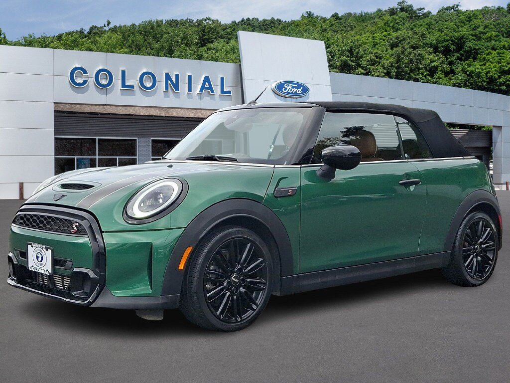Used 2023 MINI Cooper S w/ Signature Upholstery Package FWD image 3
