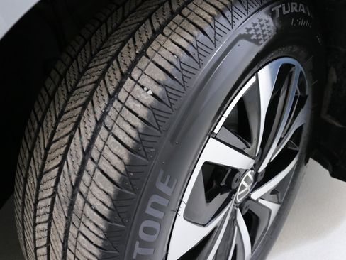 Used 2022 Volkswagen Jetta S image 32