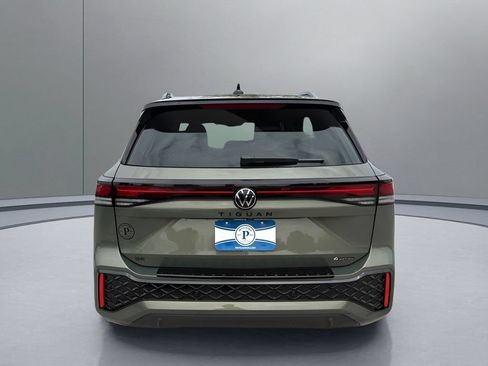 New 2026 Volkswagen Tiguan SE R-Line AWD/4WD image 6