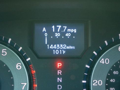 Used 2013 Honda Odyssey Touring Elite image 27