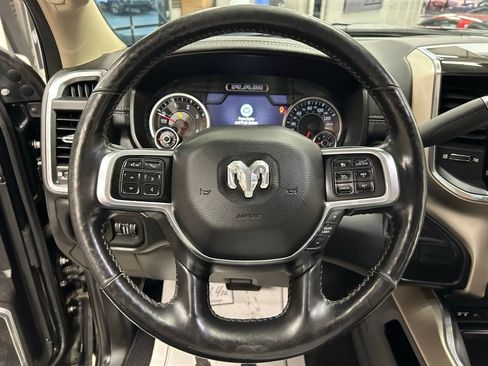 Used 2019 RAM 2500 Laramie AWD/4WD image 9