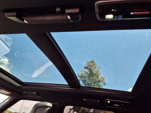 Used 2019 Land Rover Range Rover HSE AWD/4WD image 21