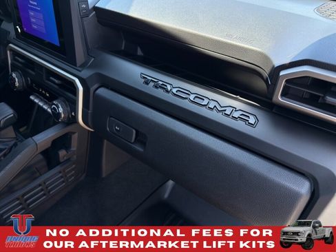Used 2024 Toyota Tacoma SR AWD/4WD image 31