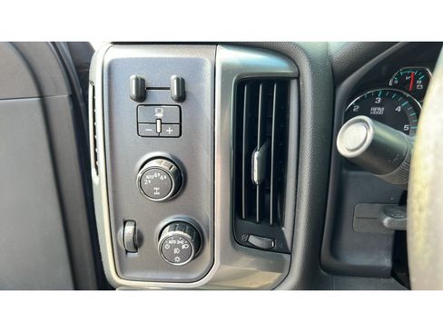 Used 2017 Chevrolet Silverado 1500 LT w/ All Star Edition AWD/4WD image 23