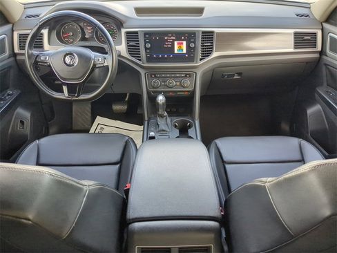 Used 2019 Volkswagen Atlas SE w/ Towing Package image 14