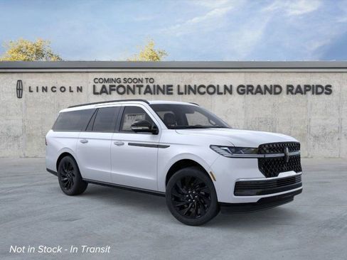 New 2026 Lincoln Navigator L Reserve w/ Jet Appearance Package AWD/4WD image 7