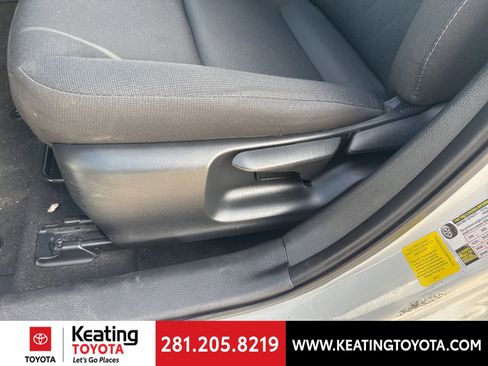 Used 2023 Toyota Corolla LE image 14