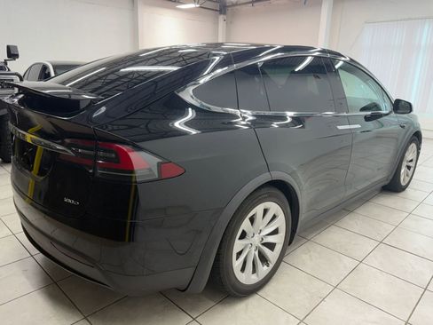 Used 2018 Tesla Model X 100D AWD/4WD image 9