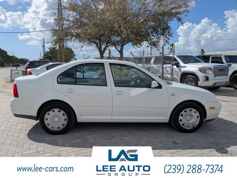 Used 2002 Volkswagen Jetta GL image 2