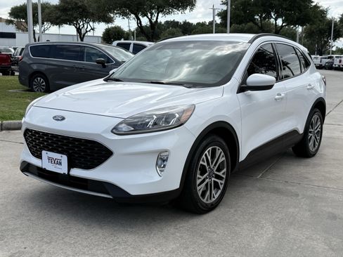 Used 2022 Ford Escape SEL FWD image 9