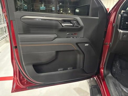 Used 2025 GMC Sierra 1500 AT4 w/ AT4 Premium Package AWD/4WD image 15