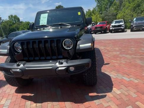 Used 2023 Jeep Wrangler Unlimited Sport AWD/4WD image 4