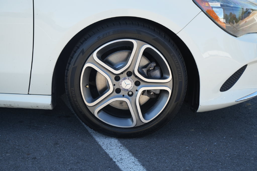 Used 2018 Mercedes-Benz CLA 250 4MATIC image 47