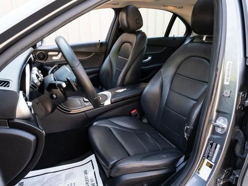 Used 2019 Mercedes-Benz C 300 Sedan image 15