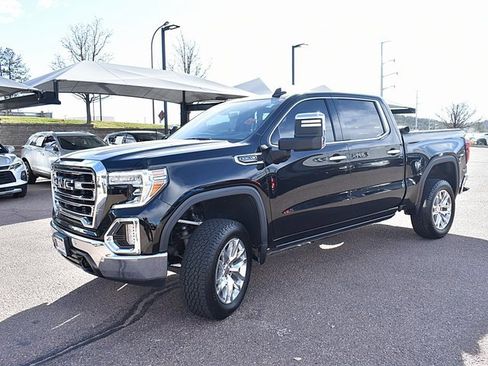 Used 2021 GMC Sierra 1500 SLT w/ SLT Premium Plus Package image 3