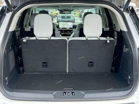 New 2026 Ford Explorer Platinum w/ LUX Leather Package image 38