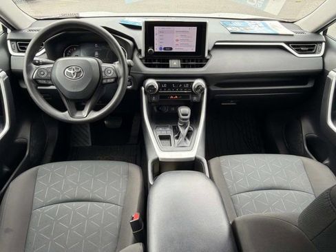 Certified 2024 Toyota RAV4 XLE FWD image 22