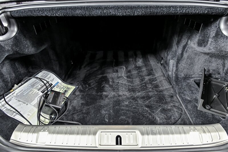 Used 2015 Rolls-Royce Wraith RWD image 11