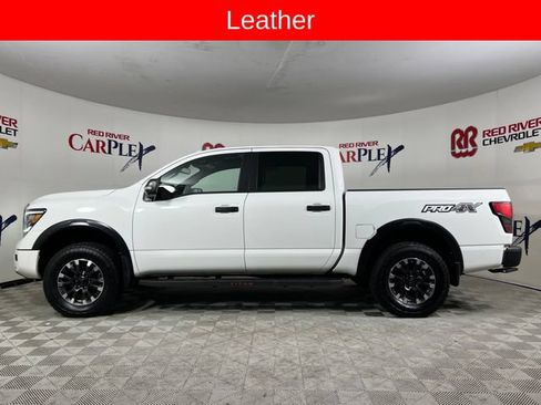 Used 2020 Nissan Titan PRO-4X w/ Pro-4x Convenience Package AWD/4WD image 4