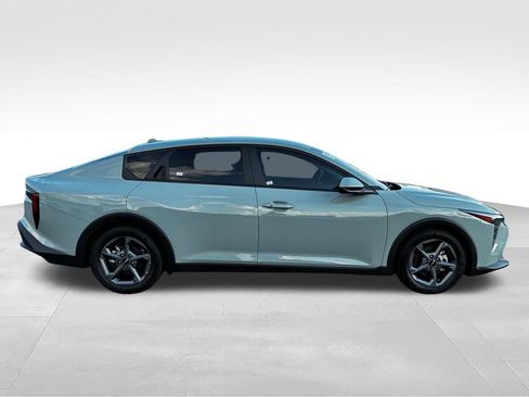 Used 2025 Kia K4 FWD image 5