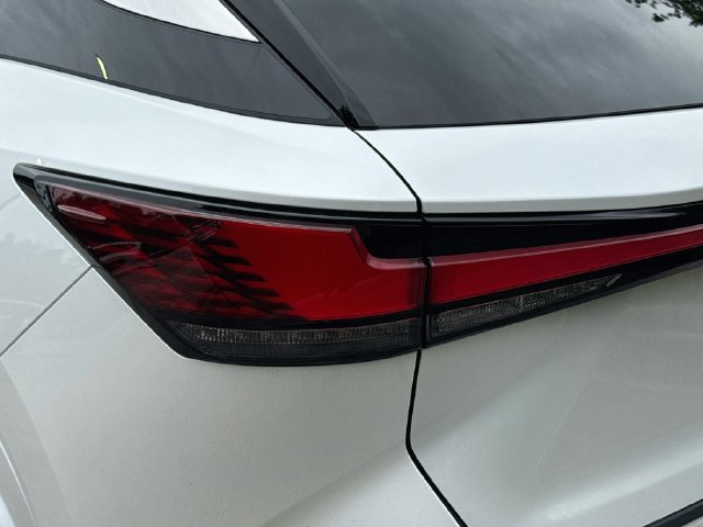 Used 2023 Lexus RX 350 Premium Plus w/ Cold Area Package FWD image 10